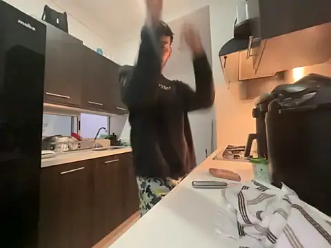 Velvet_man Adlı Modelin Web Kamerası Şovu