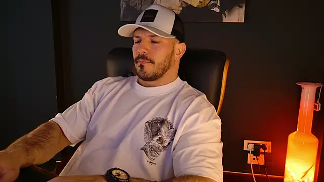 Chatroom XXX en direct de AngeloEric