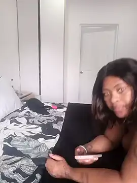 CuteHoney92 Show in webcam