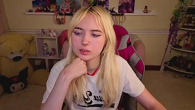 Živý XXX chat Iris_Ivory