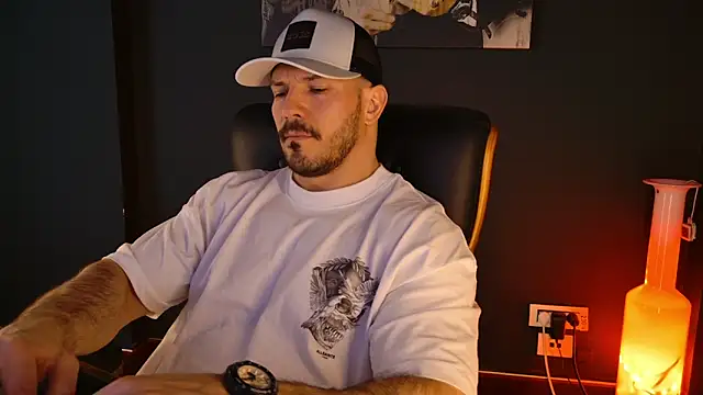 AngeloEric 现场XXX聊天