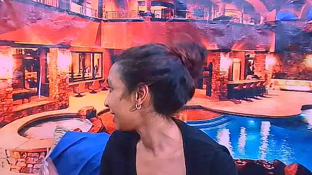 XXX chat uživo modela IndianSexyButt