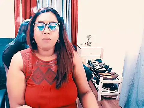 Chatroom XXX en direct de Indianlust69