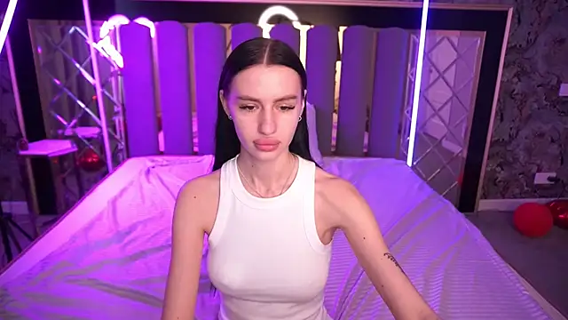 Snow_WhiteeeX's Live XXX Chat