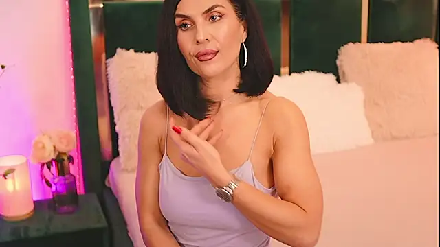 XeniaBlun Live XXX chat