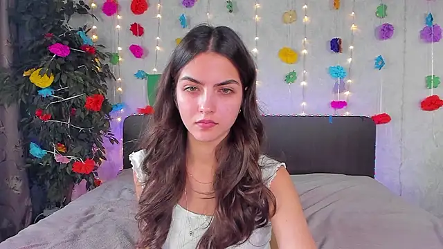 Milana_Crystal_n Live XXX chat