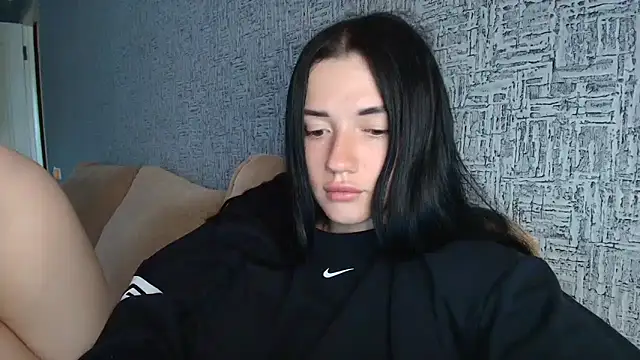 Chat +18 de Liana_diva ao vivo