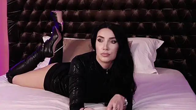 Pokazy przed kamerką – StephanyMillan