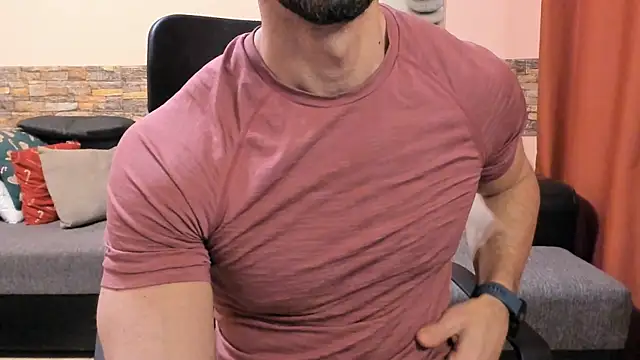 XXX chat uživo modela HotHunkTrainer