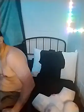 k1oudE Chat XXX in diretta