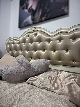 HotXMom_ Adlı Modelin Canlı XXX Sohbeti