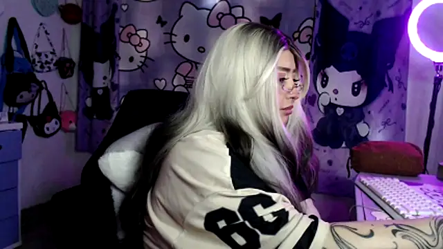 lussyevans24 라이브 XXX 채팅