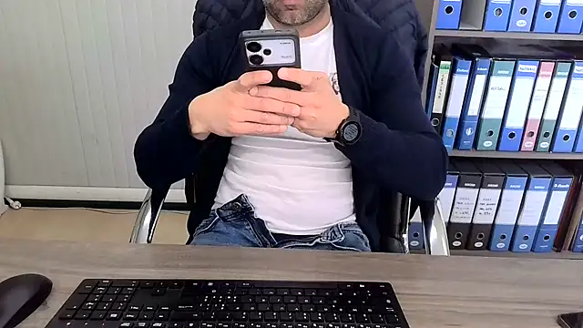 Evasionee Adlı Modelin Web Kamerası Şovu