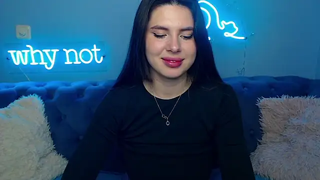 ViollinaLove Adlı Modelin Canlı XXX Sohbeti