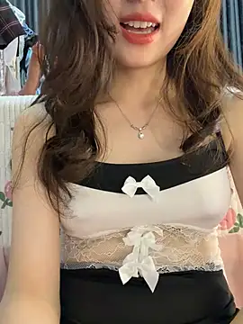 meimei_x Show in webcam