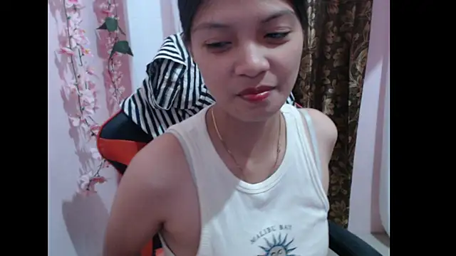 pinay_kitty23's Webcam Show