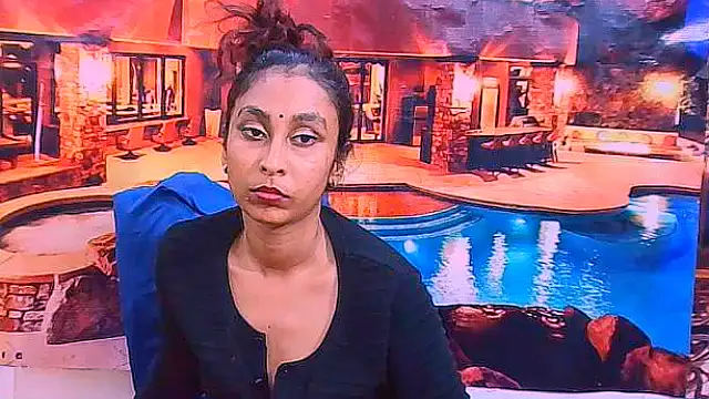 IndianSexyButt Live XXX-chat