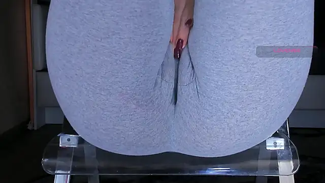 Cameltoe_squirt_inPants: онлайн-секс-чат