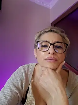 Chat XXX ao vivo de LunaBlaise