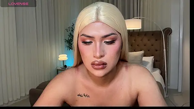 Your_Majesty_Tyra's Webcam Show