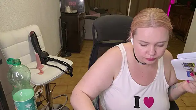 MargotGreyn Live XXX chat