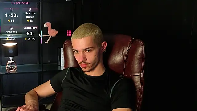 KaydenDrew 即時 XXX 聊天