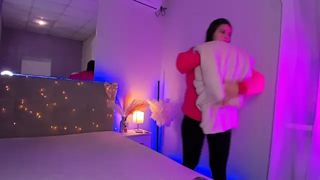 Czat XXX na żywo – Laura_Leee