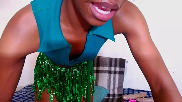 Nikistickyxx25's Live XXX Chat