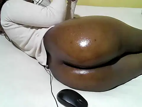 XXX chat uživo modela Quincy_joyy