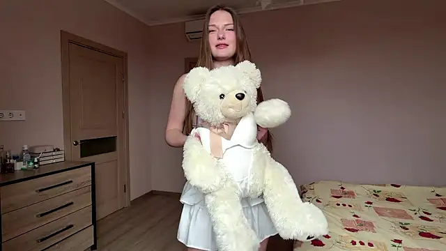 Chat +18 de Milayouknow ao vivo