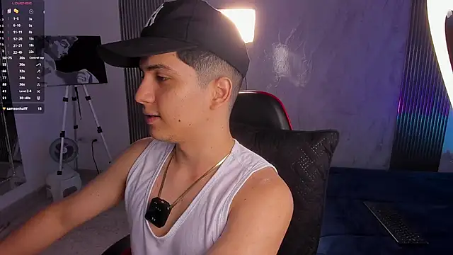 Brat_ Adlı Modelin Canlı XXX Sohbeti