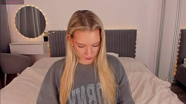 CassieRayss' Live XXX Chat