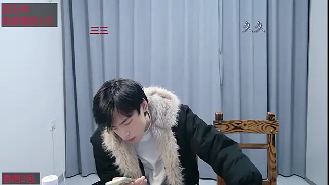 Show de stripcha-798 na webcam