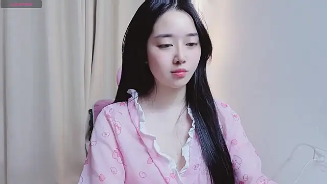 Miu-999's Live XXX Chat