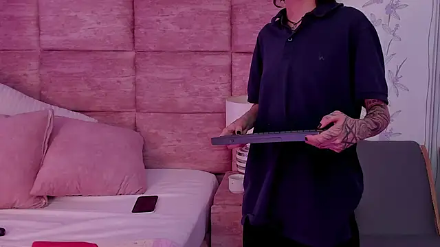 CaliferAndAurora's Live XXX Chat