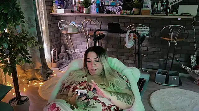 Czat XXX na żywo – Monageil