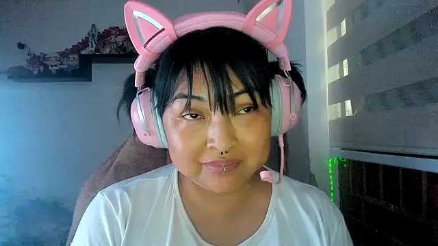 Živý XXX chat Shaddycute_