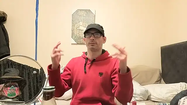 hailzeffn: διαδικτυακό σόου στην κάμερα