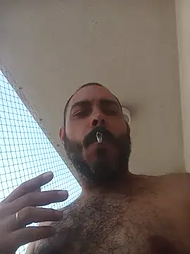 jfgustavo001 élő XXX-chatje