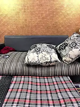 แชท XXX สดของ Iampriyaaa15