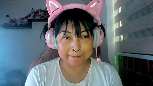 Shaddycute_ Adlı Modelin Canlı XXX Sohbeti