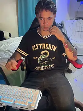 Webkamerová show AngelLatinBoy