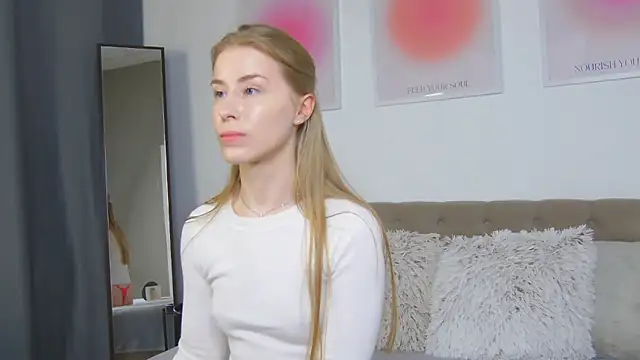 VioletiSwone Chat XXX in diretta