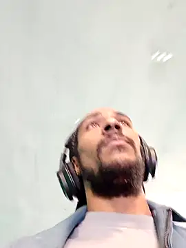 Mikaaa97: онлайн-секс-чат