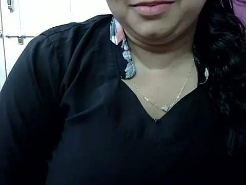 Živý XXX chat Cute_Aliyaa