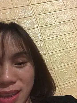 Sarahkiu – Live XXX-chat