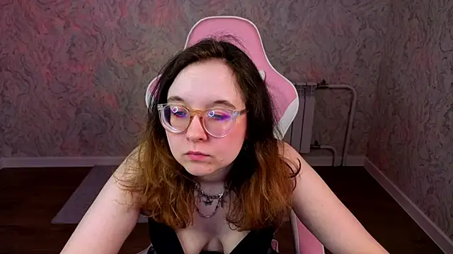 Aleks-caster Live XXX-Chat