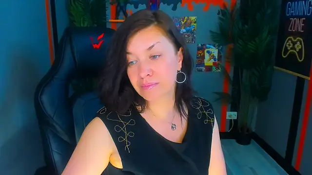 AnaMills Live XXX-chat