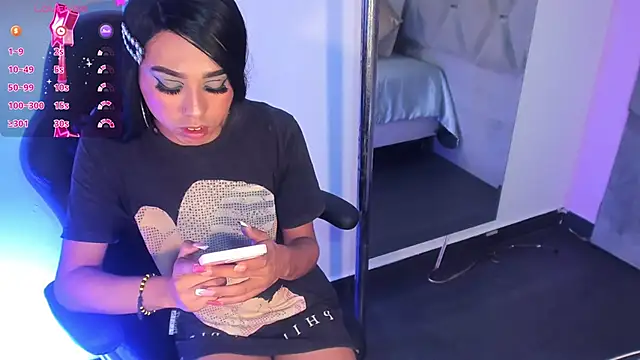 Daniiela_Ember Webcam show