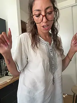 Živý XXX chat Lalla_Amani